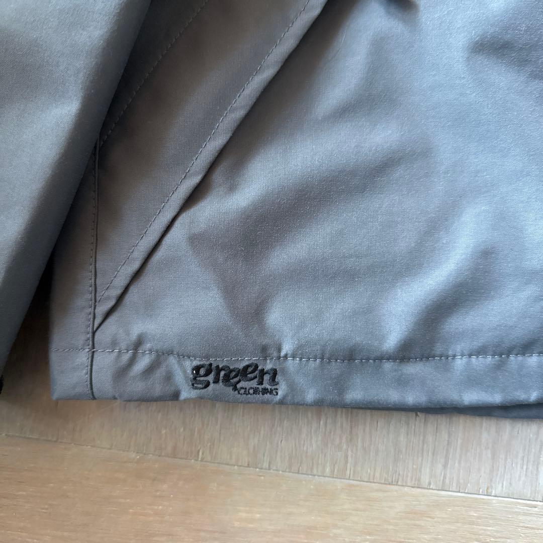 Green clothing スノボウェア