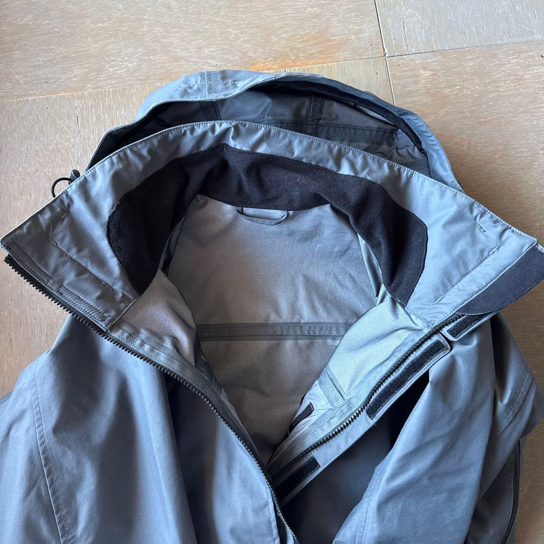 Green clothing スノボウェア