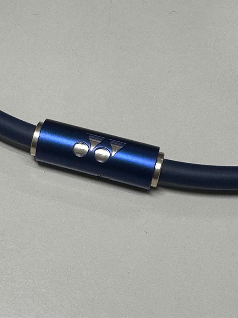 【直営限定色】V4パワーネックレスネオプラスYOX00024 ネイビー/ゴールド