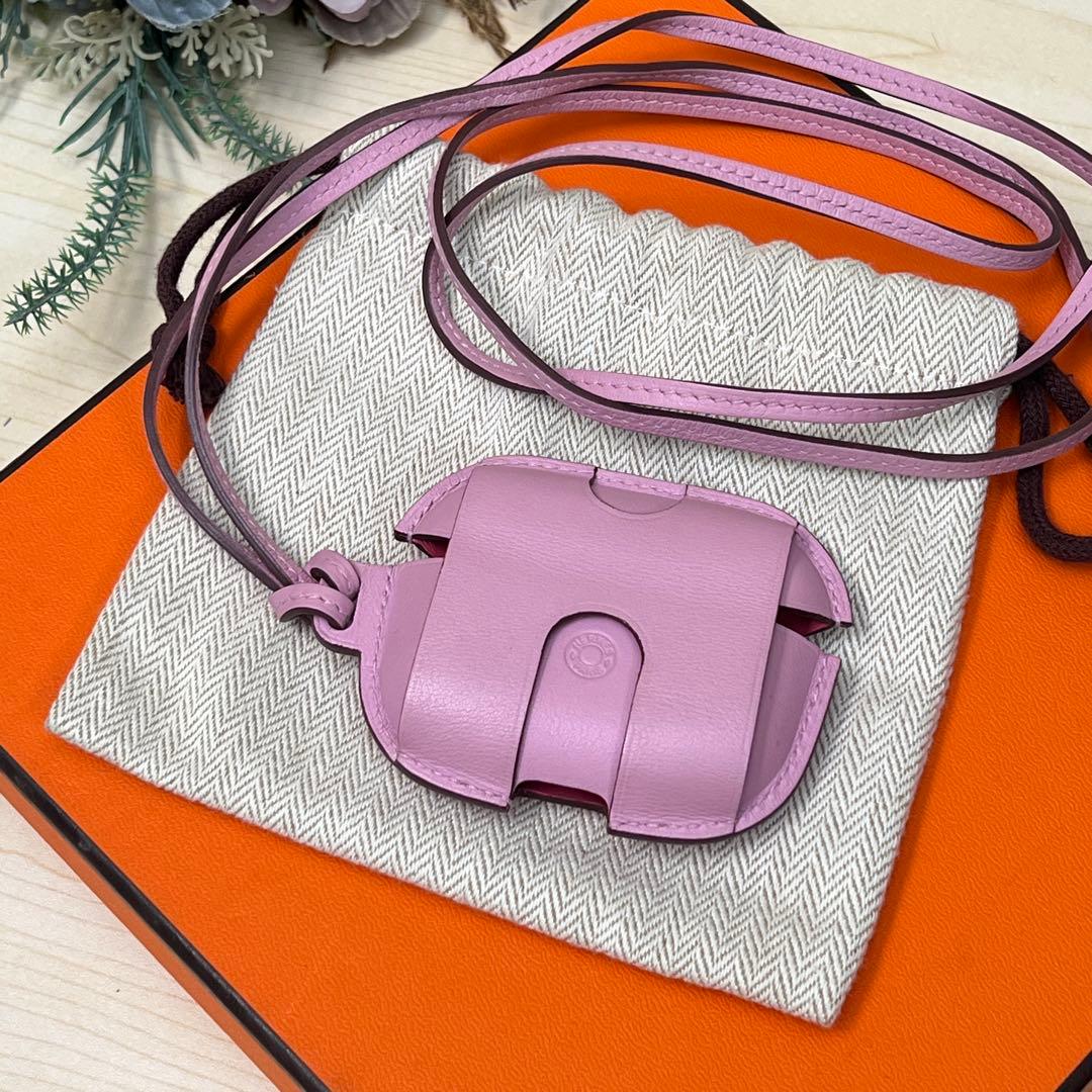 極美品 エルメス AirPods Pro2ケース ピンク レザー イヤホンケース