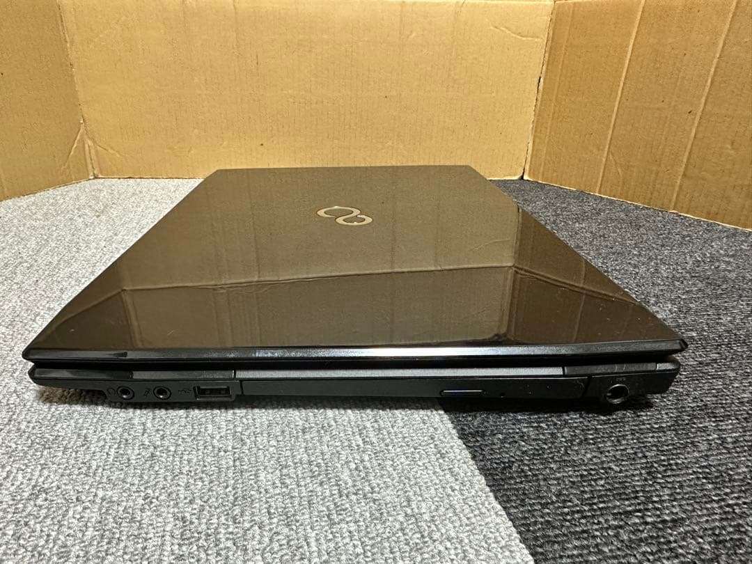 富士通　Lifebook AH53/R Core i7 Office 付き