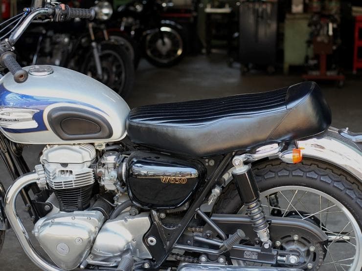 MOTOR ROCK　W650/400/800用　ベーツタイプ　TTシート【新品