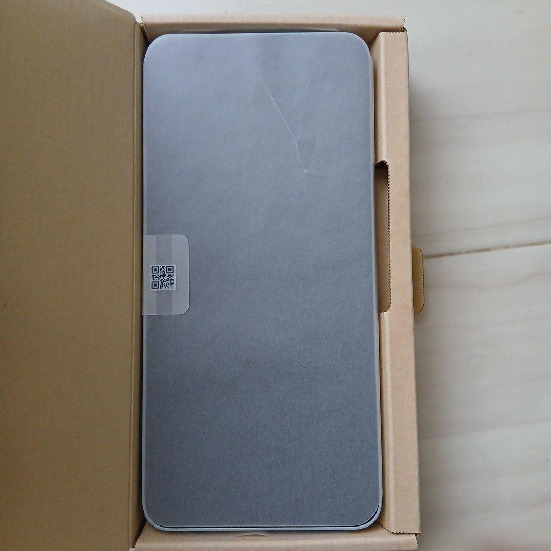 DOCOMOarrowsF-52E　カラー　ライトブルー