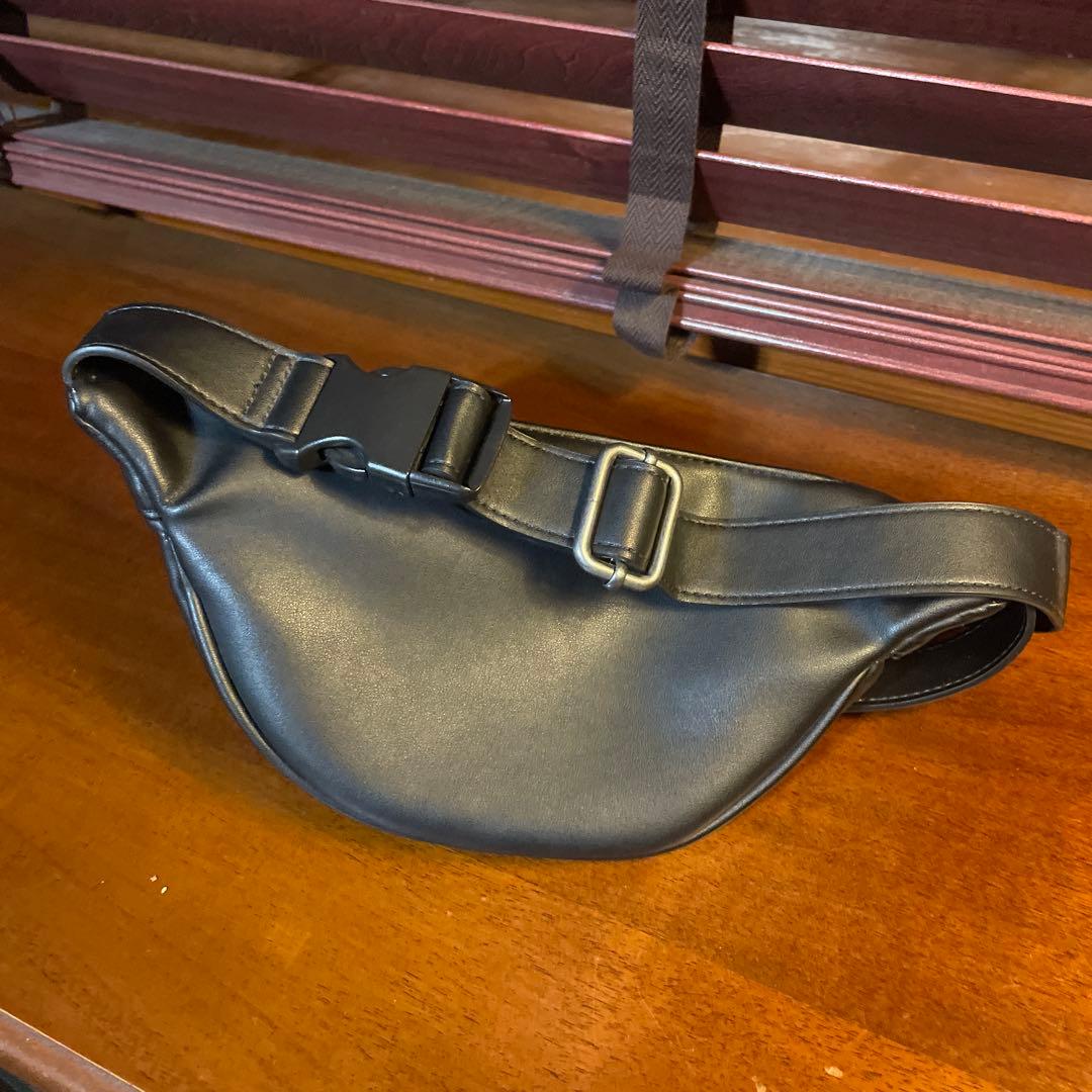 DIESEL ボディバッグ ブラック 値下げ交渉可