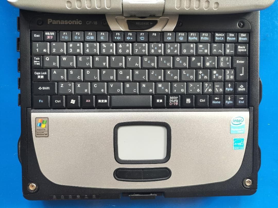 TOUGHBOOK CF-18 10.4型/落下や衝撃、水、埃に強い堅牢PC 1