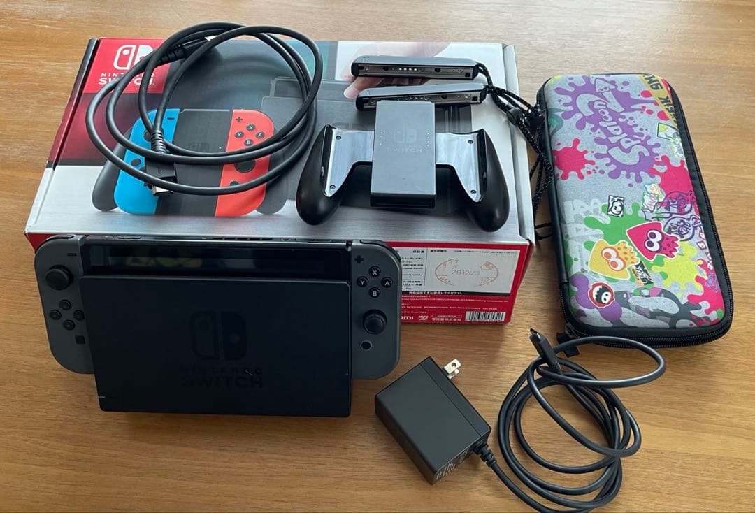 Nintendo Switch 本体 美品 動作確認済み スプラトゥーンケース付
