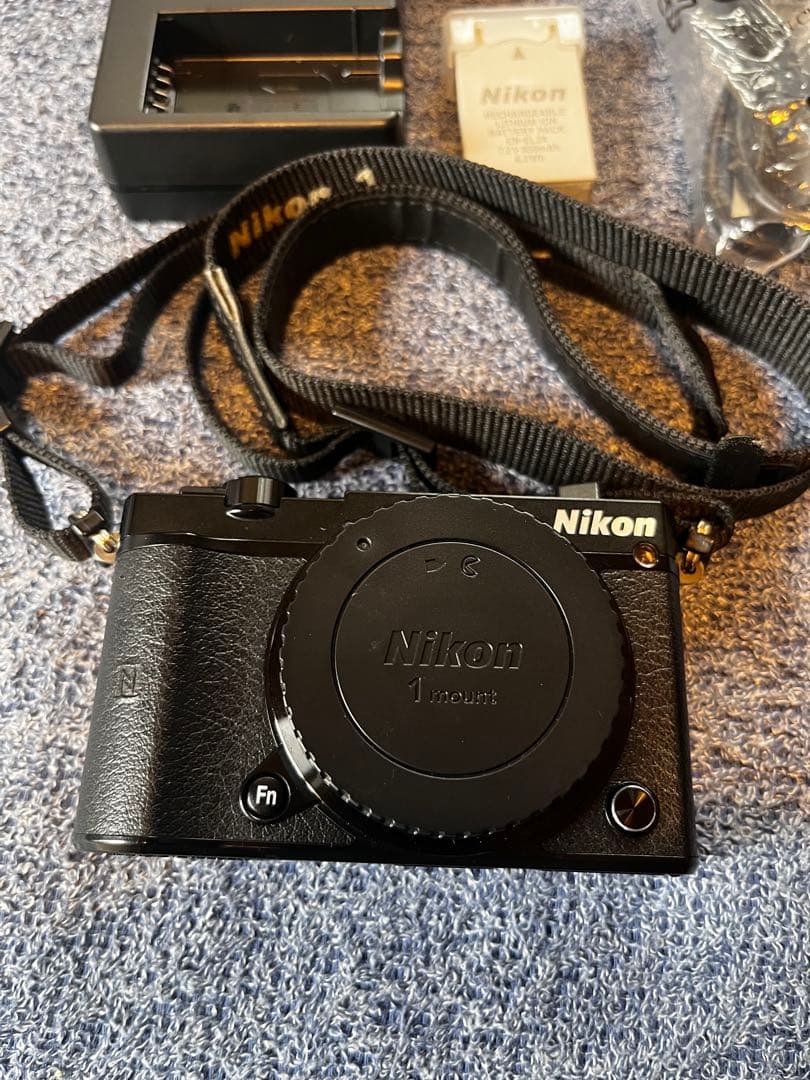 あらいぐま Nikon 1 J5 ＋ 望遠、単焦点レンズ ＋ 三脚セット