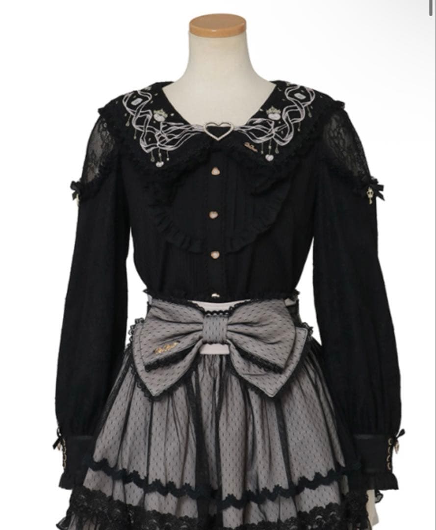 LIZLISA リズリサ ジュエリーリボン刺繍セーラーリブトップス ブラック
