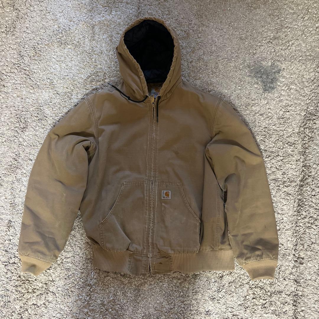 Carhartt ベージュダイヤモンドキィルティング フード付きジャケット