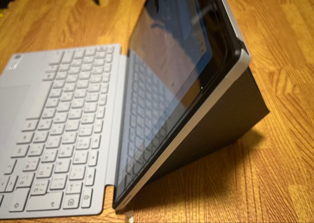 ASUS Chromebook CM3001DM2 10.5インチ