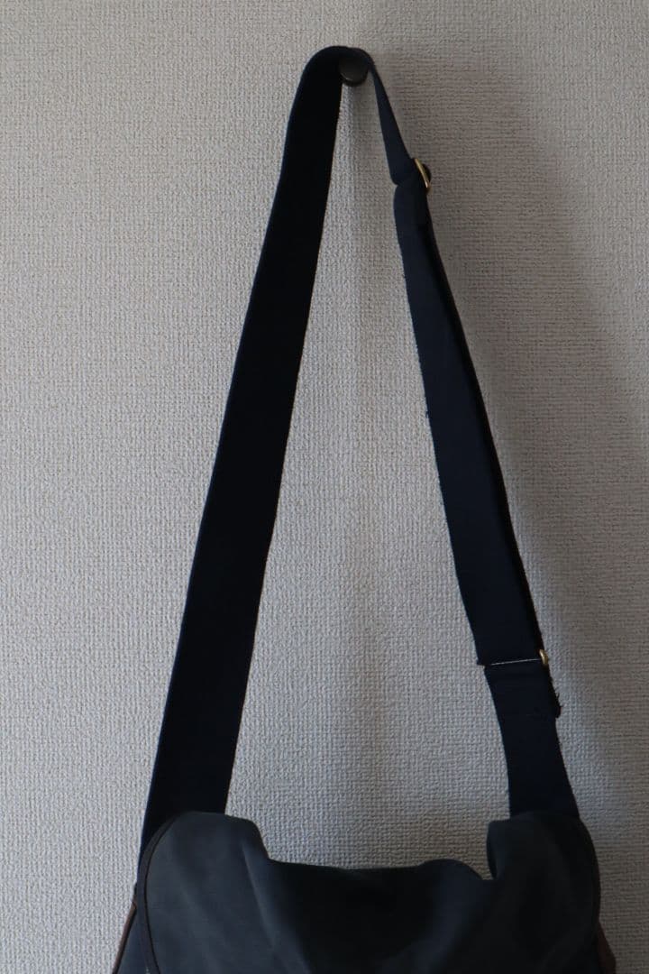 バッグ BRADY ARIEL TROUT LARGE NAVY BROWN