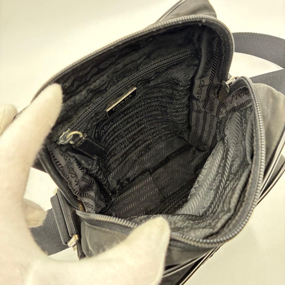 美品 プラダ ショルダーバッグ 三角ロゴ サフィアーノレザー ナイロン ブラック