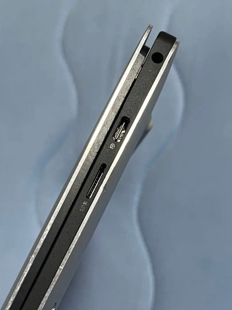 Windowsノート本体 DELL XPS 13 7390