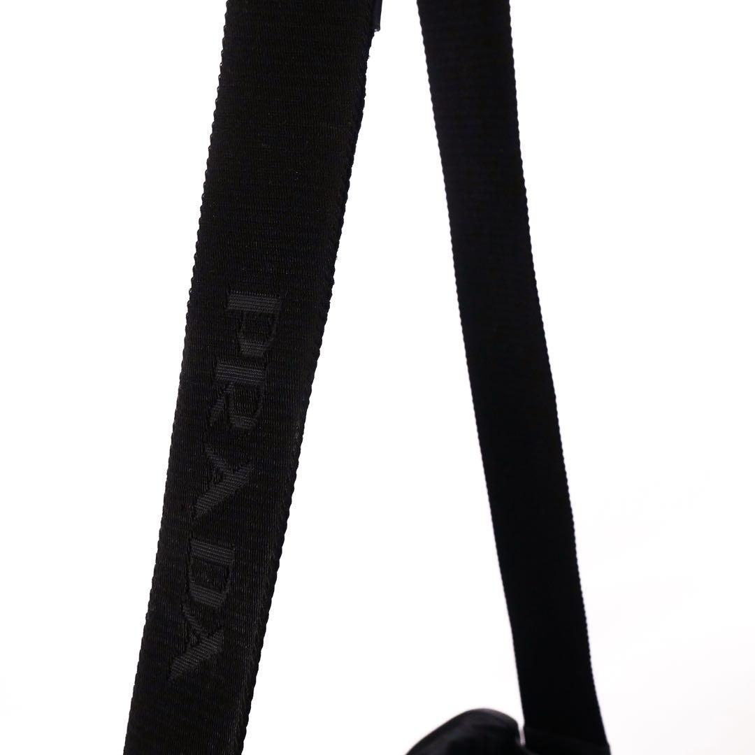 超美品 PRADA プラダ メッセンジャー バッグ ショルダーバッグ 黒 レザー