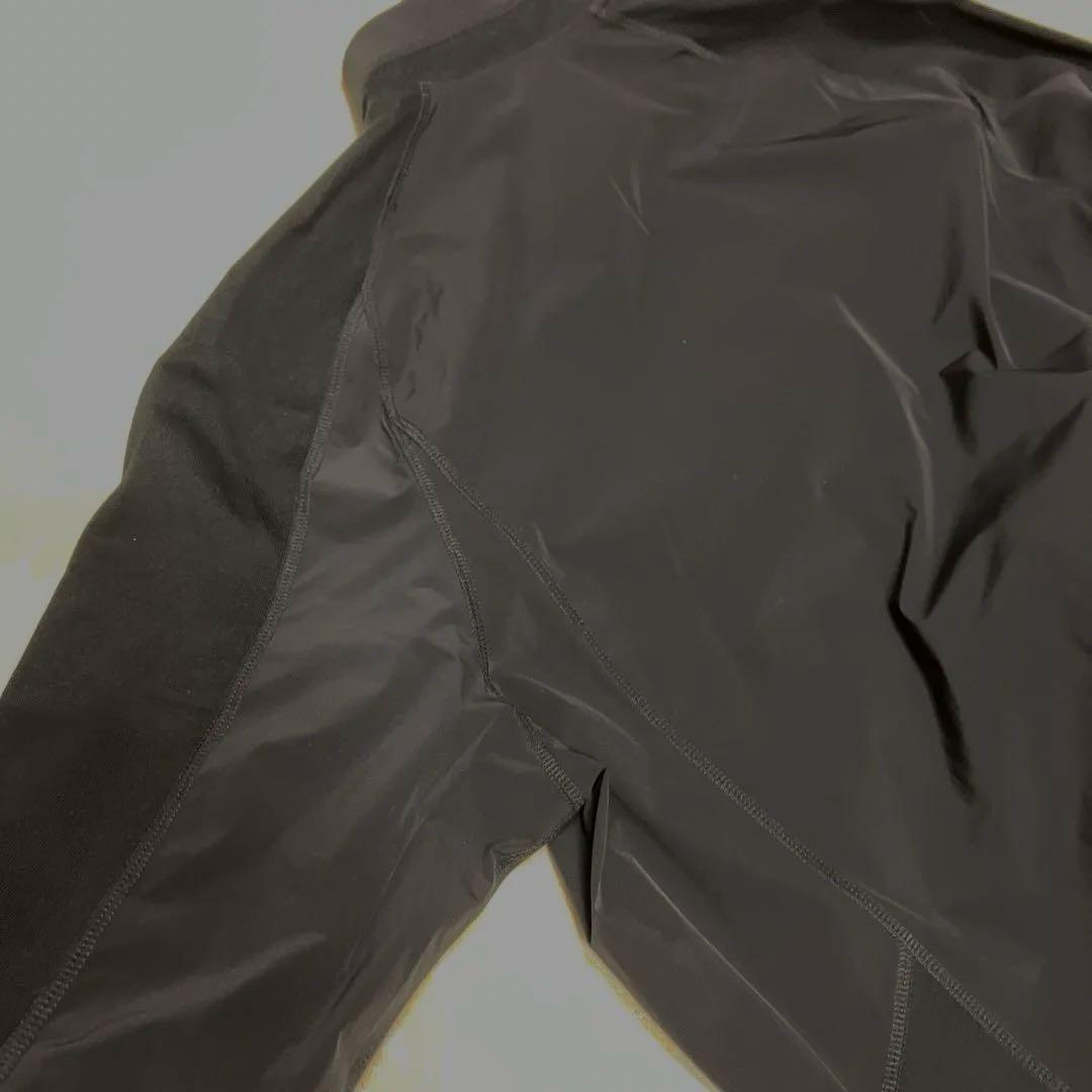 t.s.hです❗️Theory綿とナイロンのコンビジャケット・Ｌ