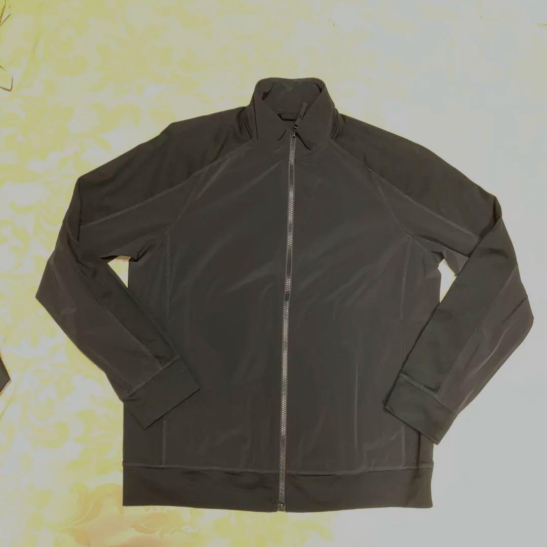 t.s.hです❗️Theory綿とナイロンのコンビジャケット・Ｌ