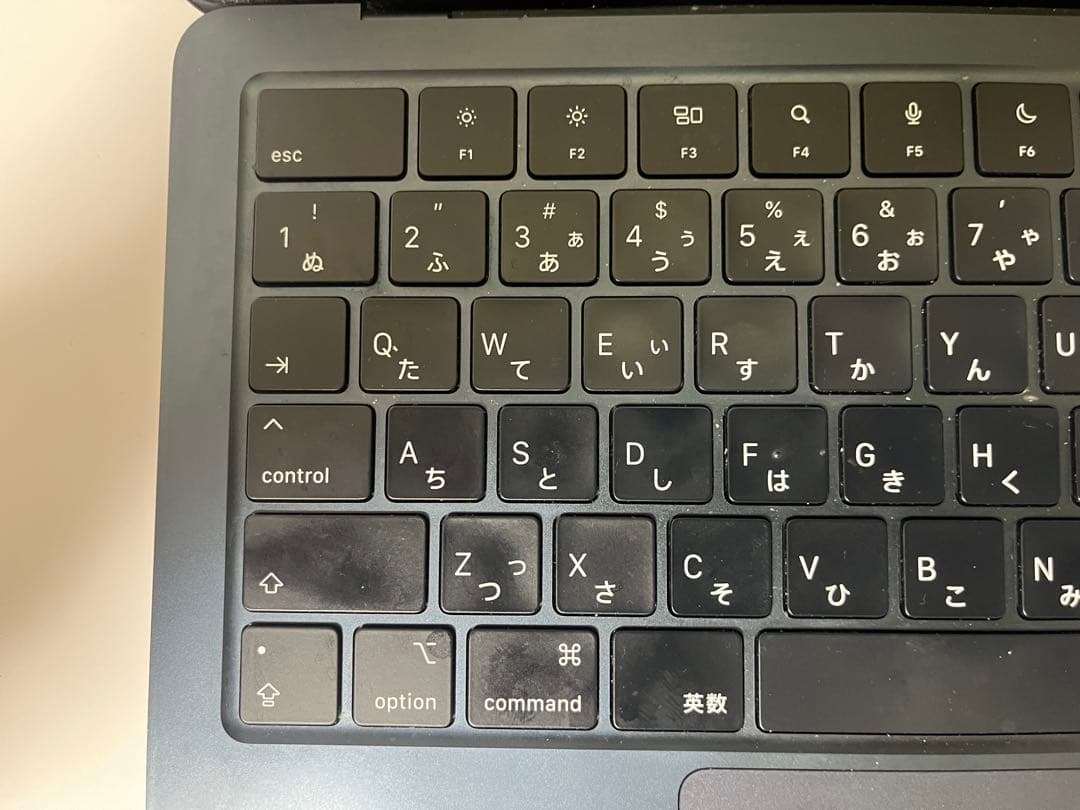 MacBookAirM2 13インチ2022 512GB【キーボード凹み動作可】