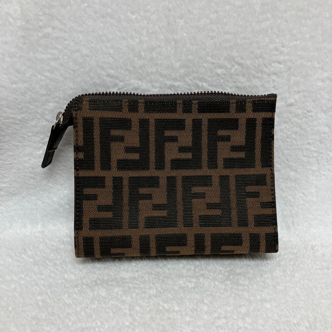 FENDI フェンディ　ポーチ　ズッカ柄