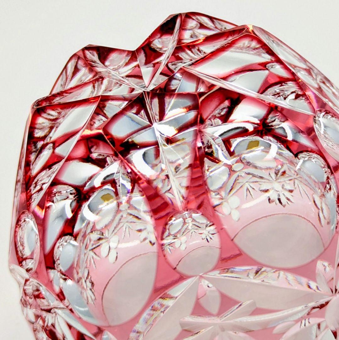 江戸切子　篠崎硝子工芸　金赤色被　ぐい呑み　銘 ″ 三ツ玉 ″【篠崎 清一 作】