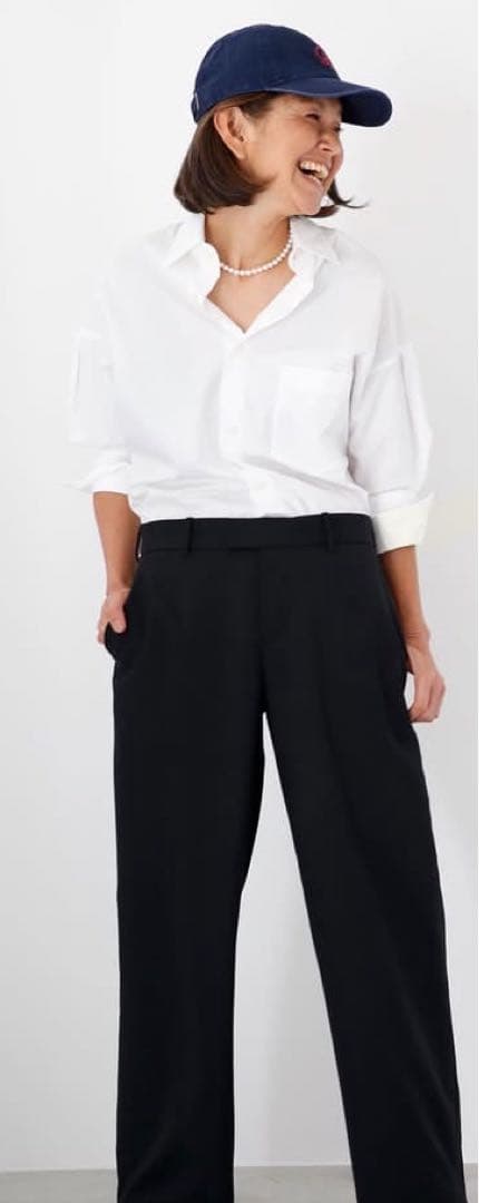 ショッパー布付！ MADISONBLUE ネイビーB刺繍キャップ