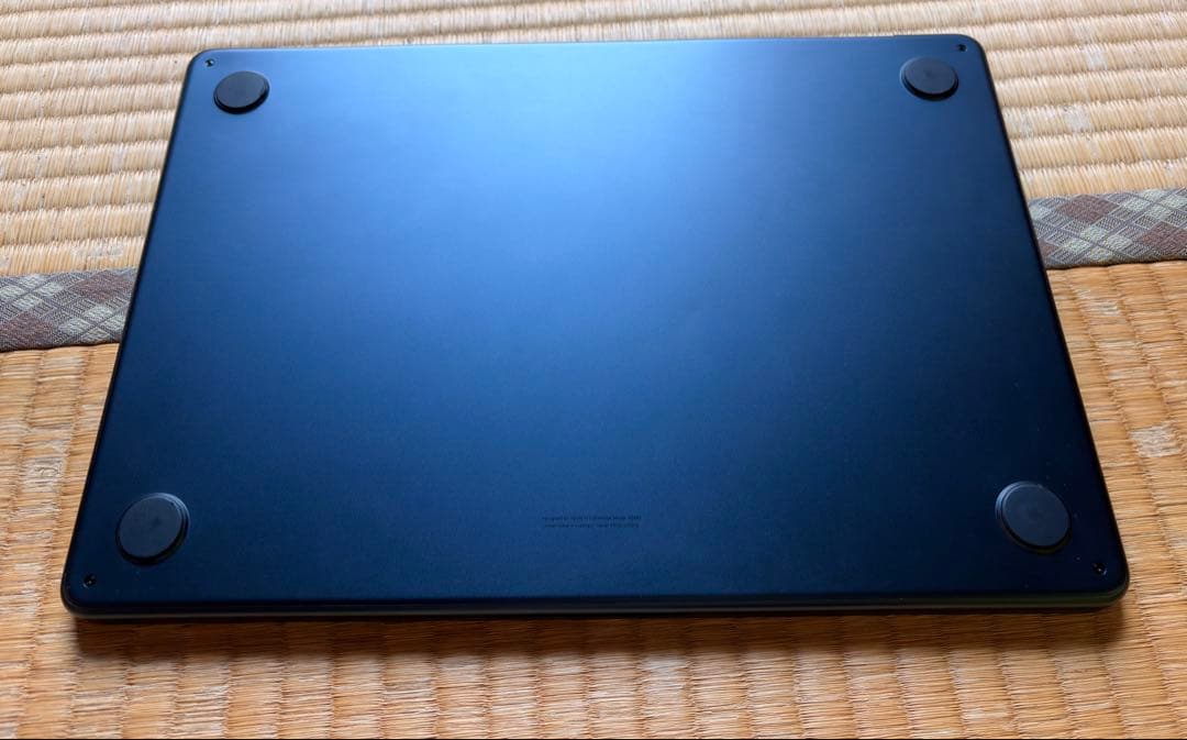 Apple MacBook Air M2 13インチ 256G 【液晶不具合】