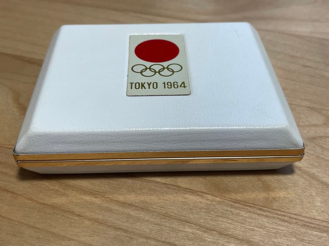 東京五輪オリンピック記念ケース付き