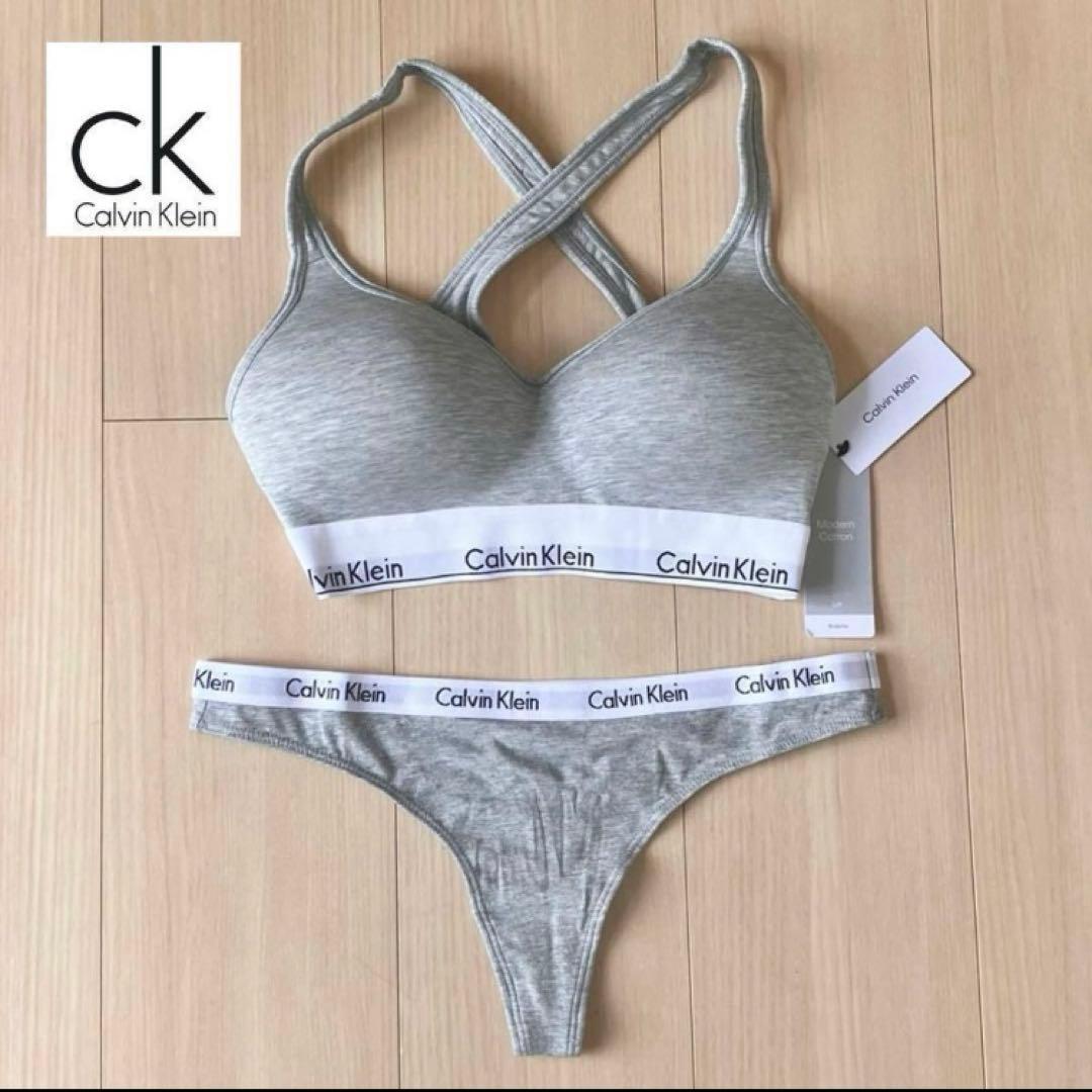 ゆう カルバンクライン ブラLサイズ/Tバックセット グレー