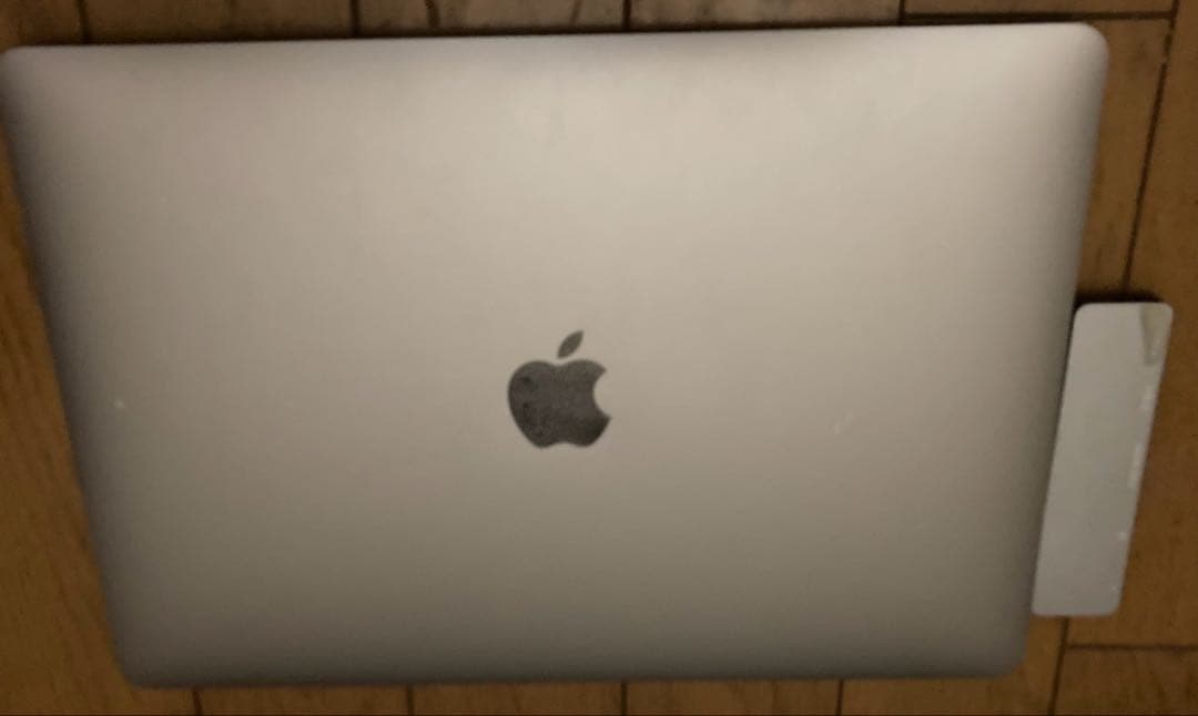 Apple MacBook Pro 13-inch シルバー