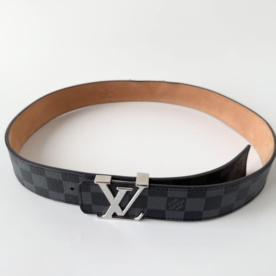 【美品】ルイヴィトン サンチュール イニシャル ダミエグラフィット LV