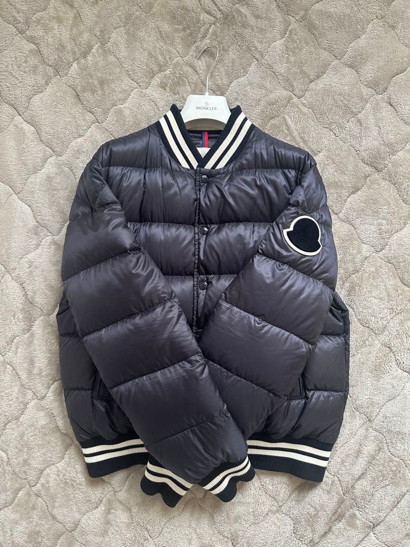 【超美品】モンクレール　ダウンジャケット　ジャンパー　ネイビー　サイズ3