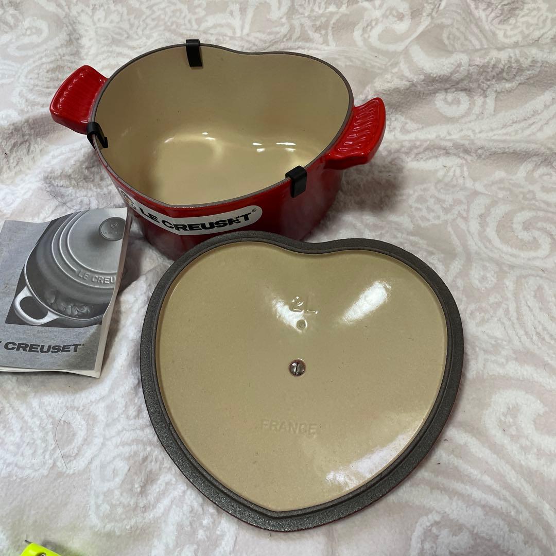 値下げ　早い者勝ち　LE CREUSET ハート型鍋 レッド 定価41,500円