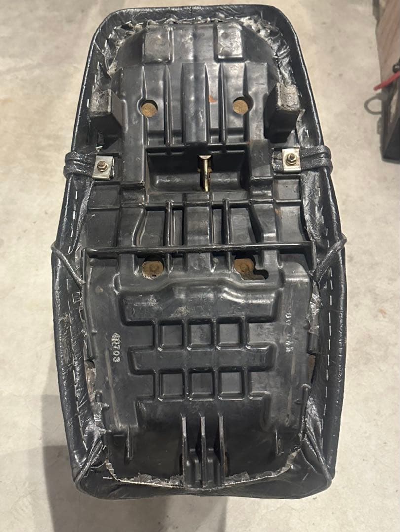 【CB400SF NC31用 タックロールシート　あんこ抜き】