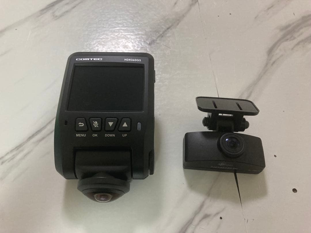 コムテック HDR360GＳ　前後2カメラ　ドライブレコーダー360度