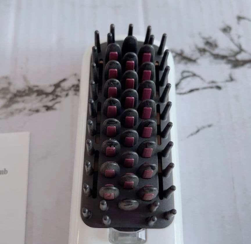 マイナスイオン ストレートブラシ ヘアアイロン 最終出品