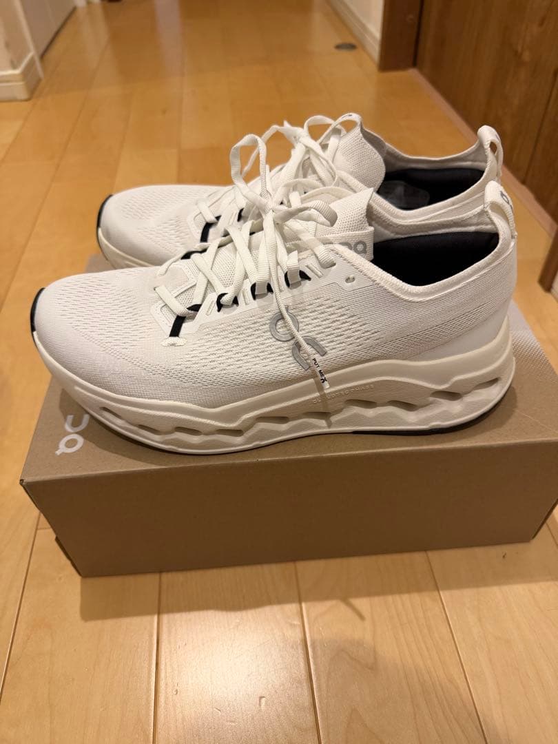 Cloudsurfer Max Wide ホワイト ２８センチ