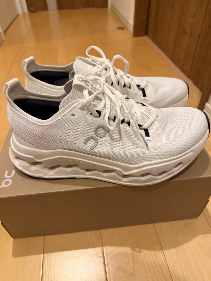 Cloudsurfer Max Wide ホワイト ２８センチ