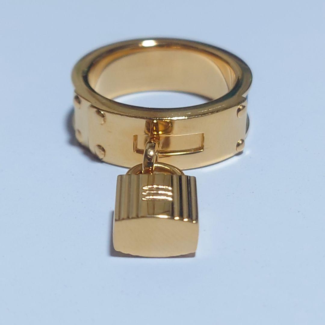 未使用に近い エルメス スカーフリング ケリー カデナ 南京錠 22号 ケース付