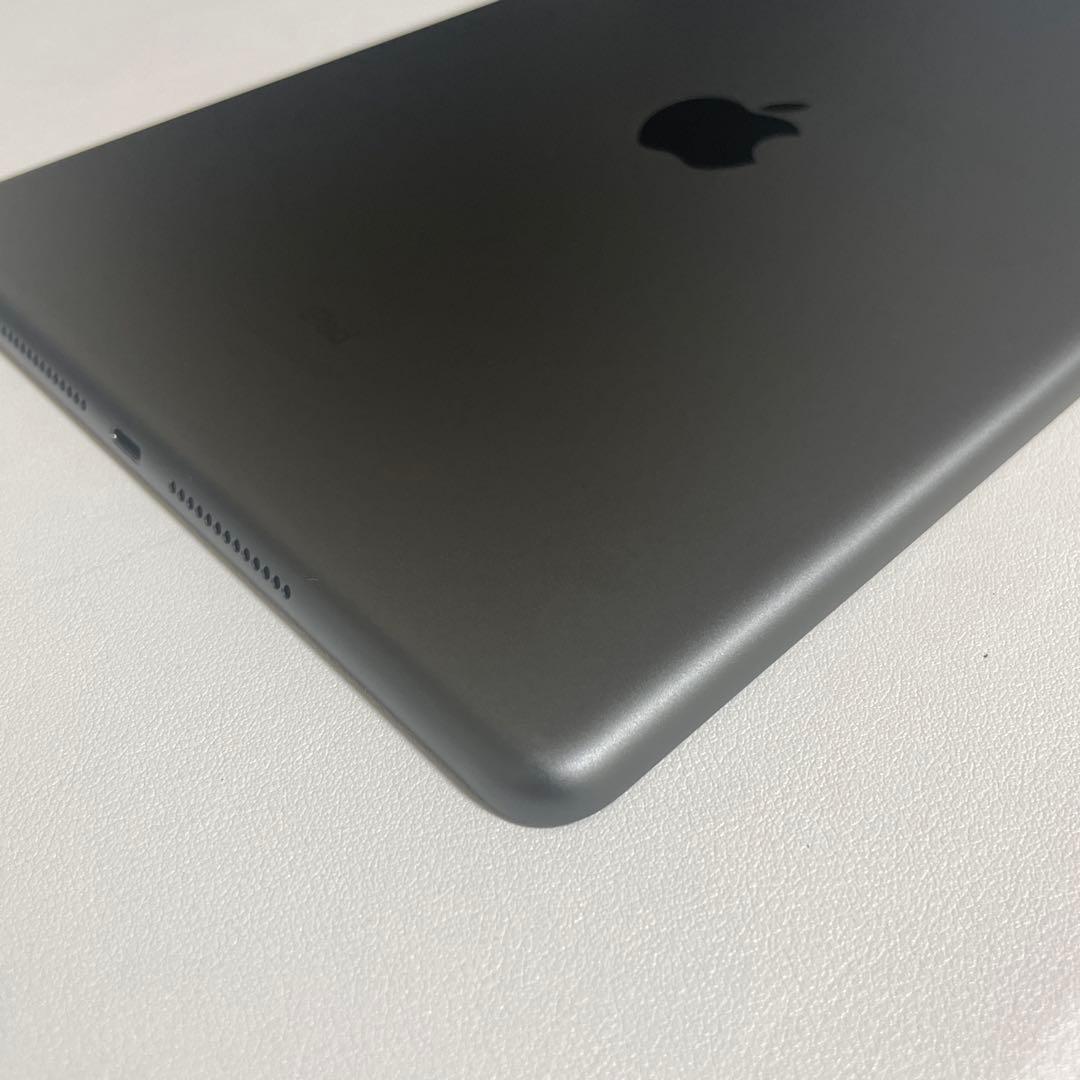 iPad (第9世代) Wi-Fi+Cellular 64GB スペースグレイ