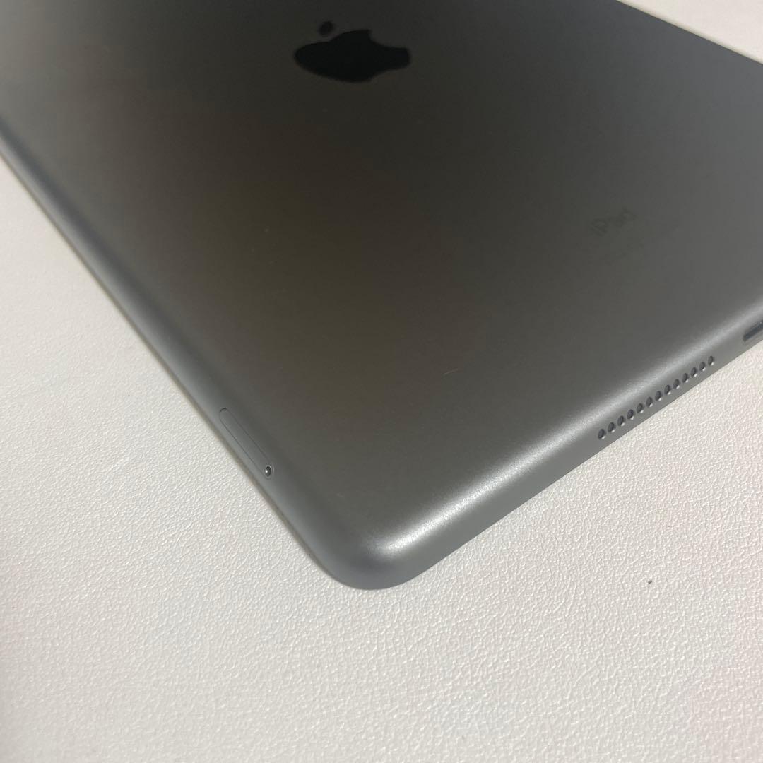 iPad (第9世代) Wi-Fi+Cellular 64GB スペースグレイ