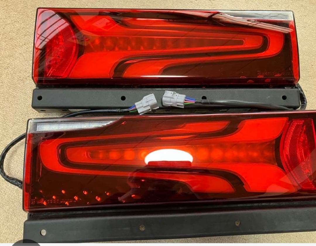 MITSUBISHI 赤 テールライト 左右セット