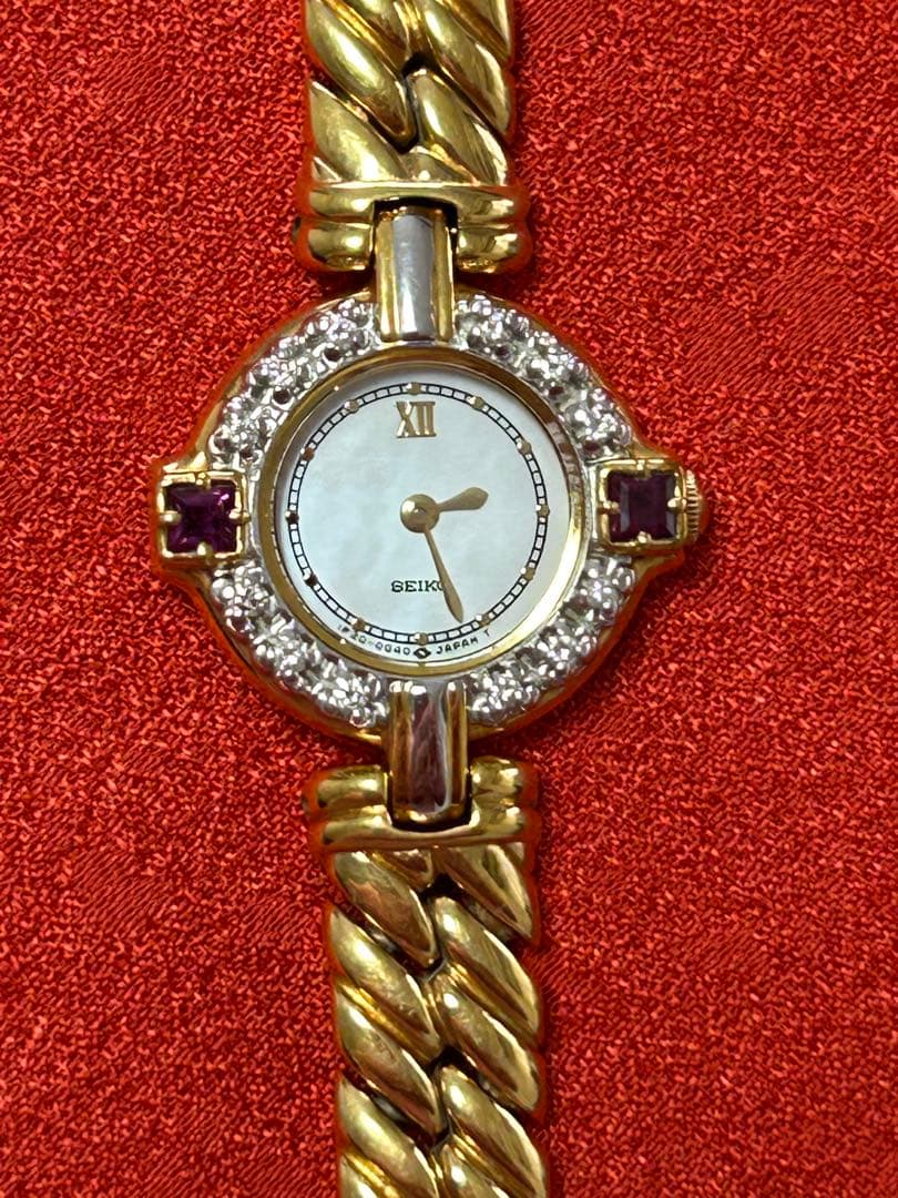 SEIKO エクセリーヌダイヤ　ルビー　ゴールド 宝石付き時計