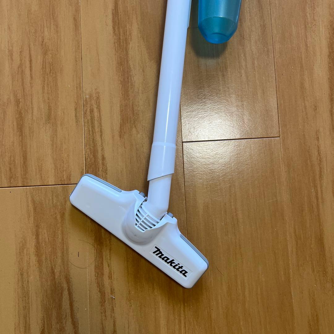 s*ん様 マキタ コードレス掃除機 CL282FDFCW（紙パック式 & サイク