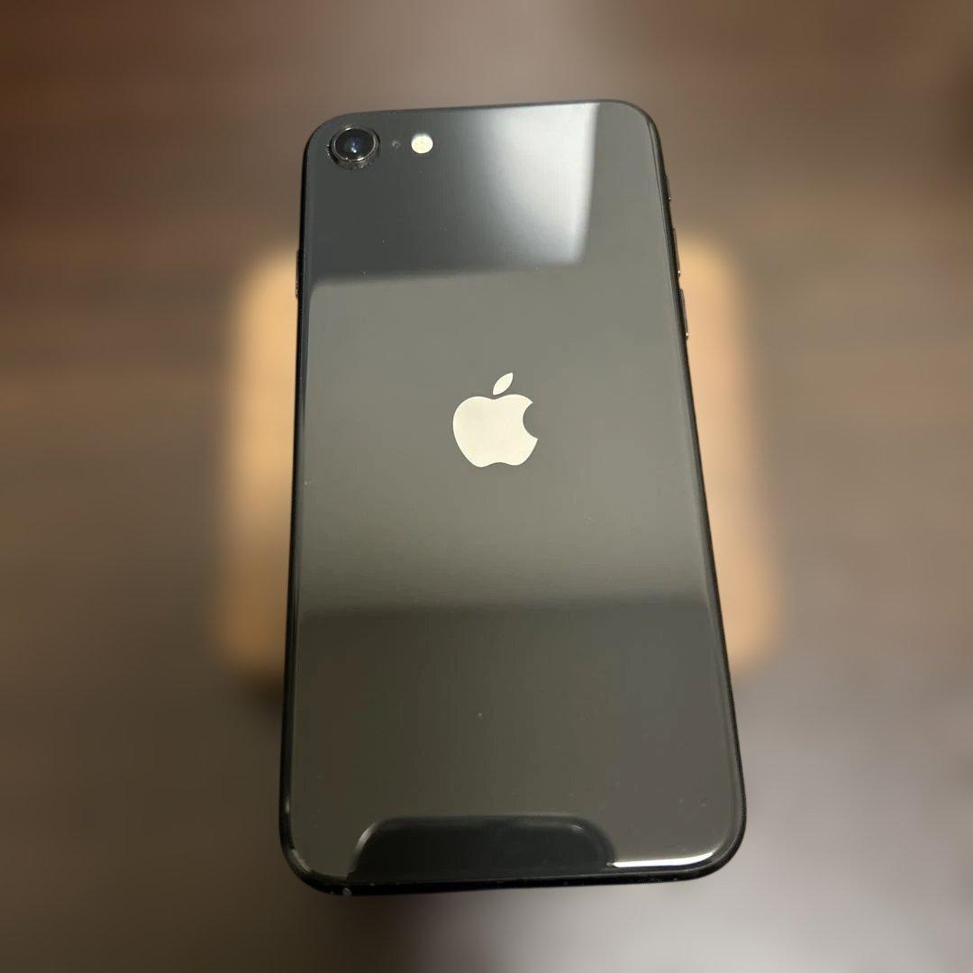 千*ん様 iPhone SE 第2世代 本体 バッテリー最大容量74%