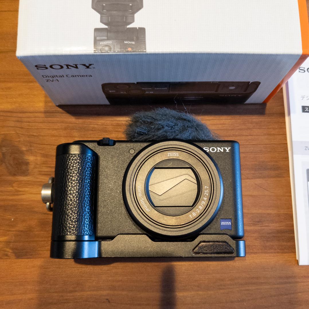 SONY ZV-1 Vlogcam 【箱あり・グリップ付き！】
