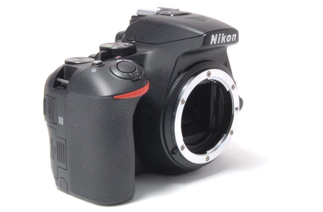 Wi-Fi搭載！高画質一眼 Nikon D5600 動作◎ 人気 軽量 即使用可