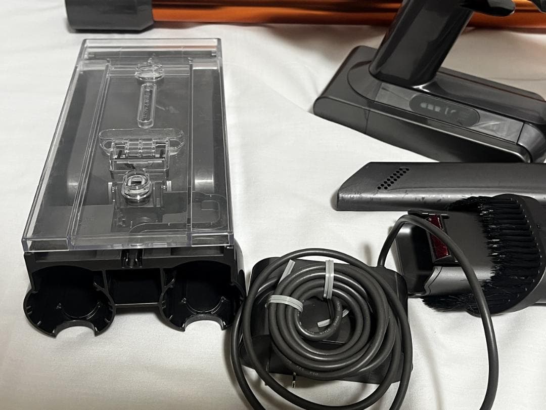 DYSONサイクロンクリーナーSV12/V10状態良品