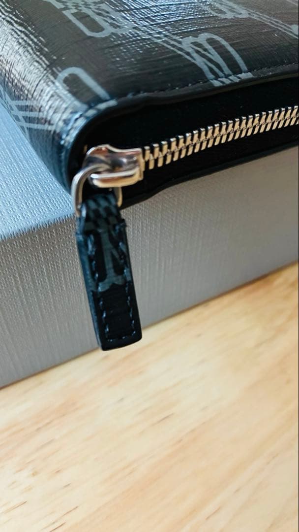 【美品！保証書付】BALENCIAGA コンチネンタル　長財布 メンズ