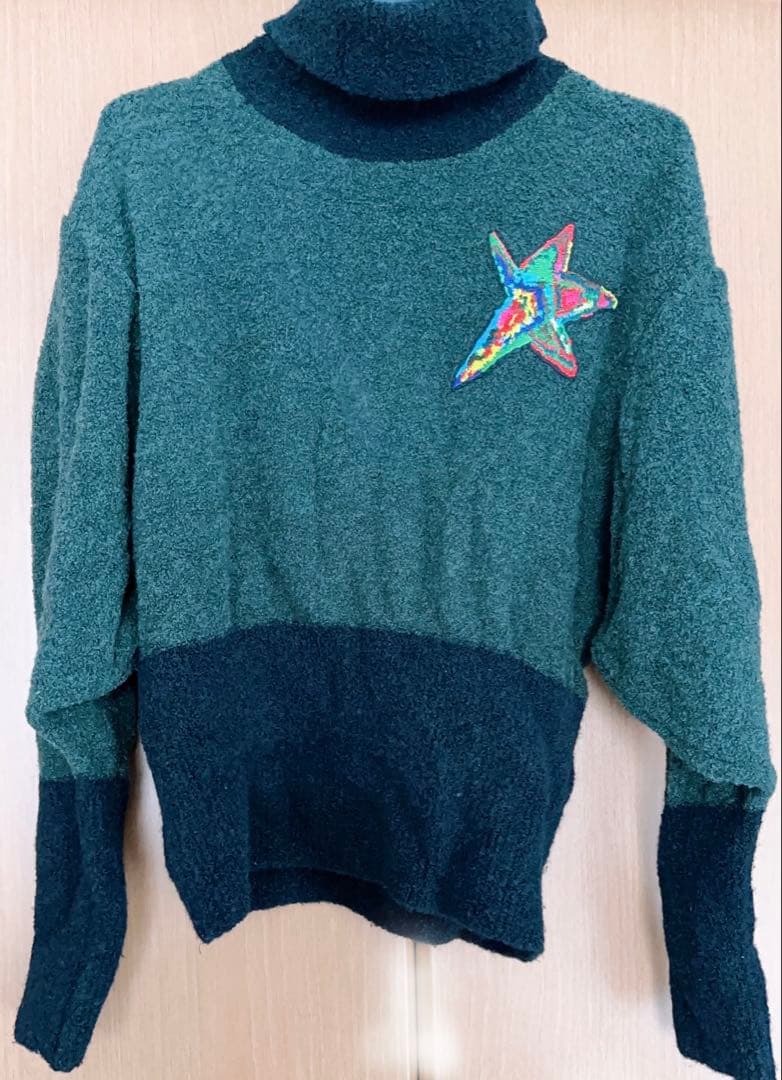 ヤンチェオンテンバール　パフスリーブニットM