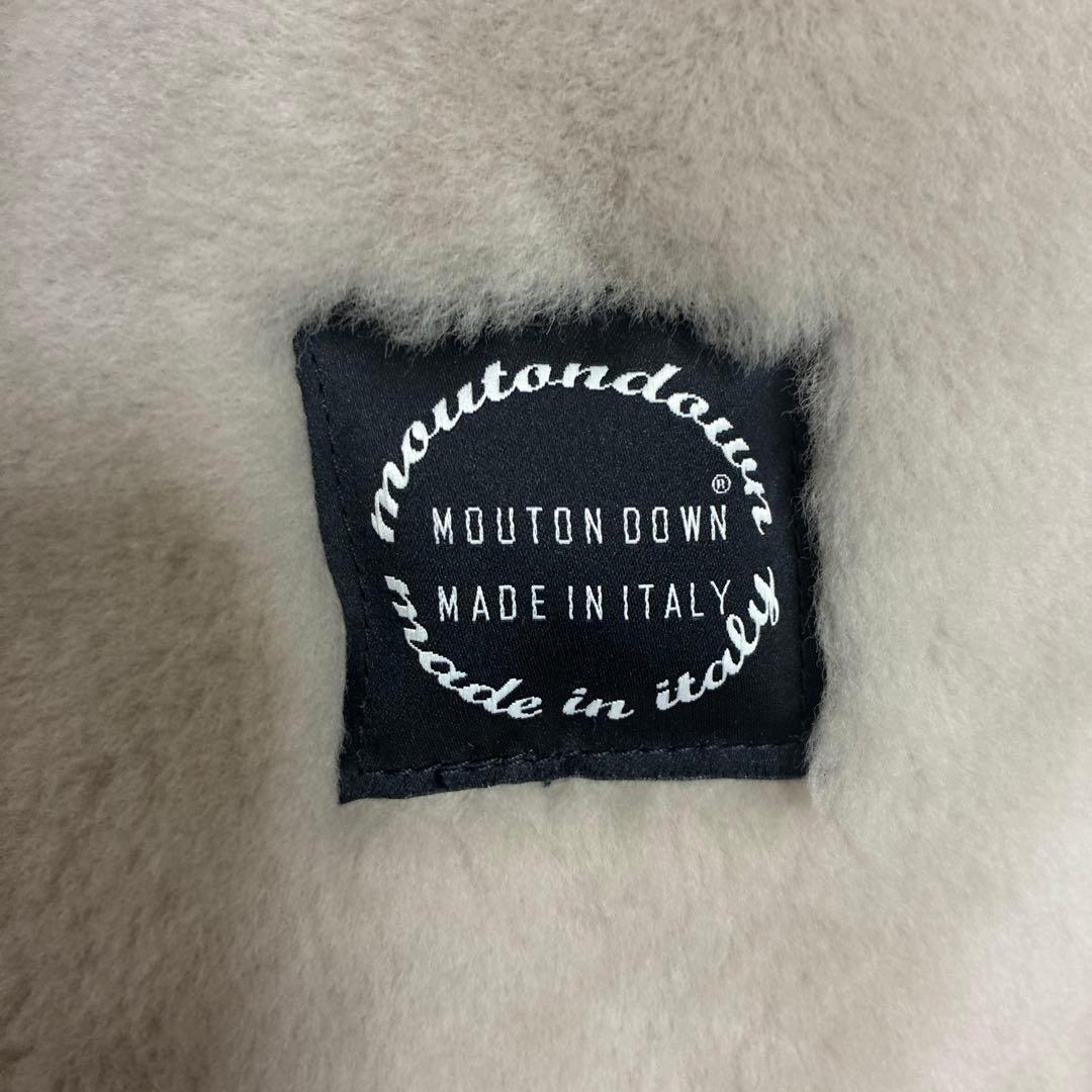 EMMETI AULLAアウラ　リアルムートン ダウン ベスト フードベージュ系