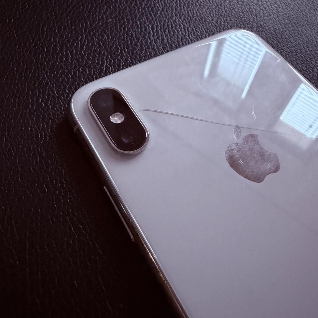 iPhone XS Max 64GB 本体　中古　ひびあり